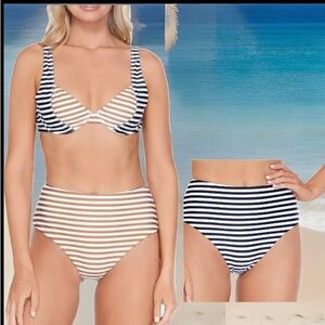 Raisins Bikini Full Moon Top and Reversible High Tide Bikini Bottom Ladies Small